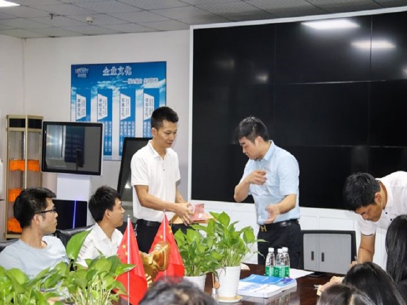 華邦瀛季度獎金發放完畢，收獲與付出是成正比的！