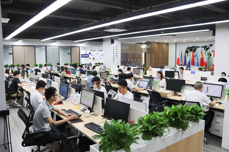 華邦瀛集團工程師團隊：技術創新的引領者與踐行者